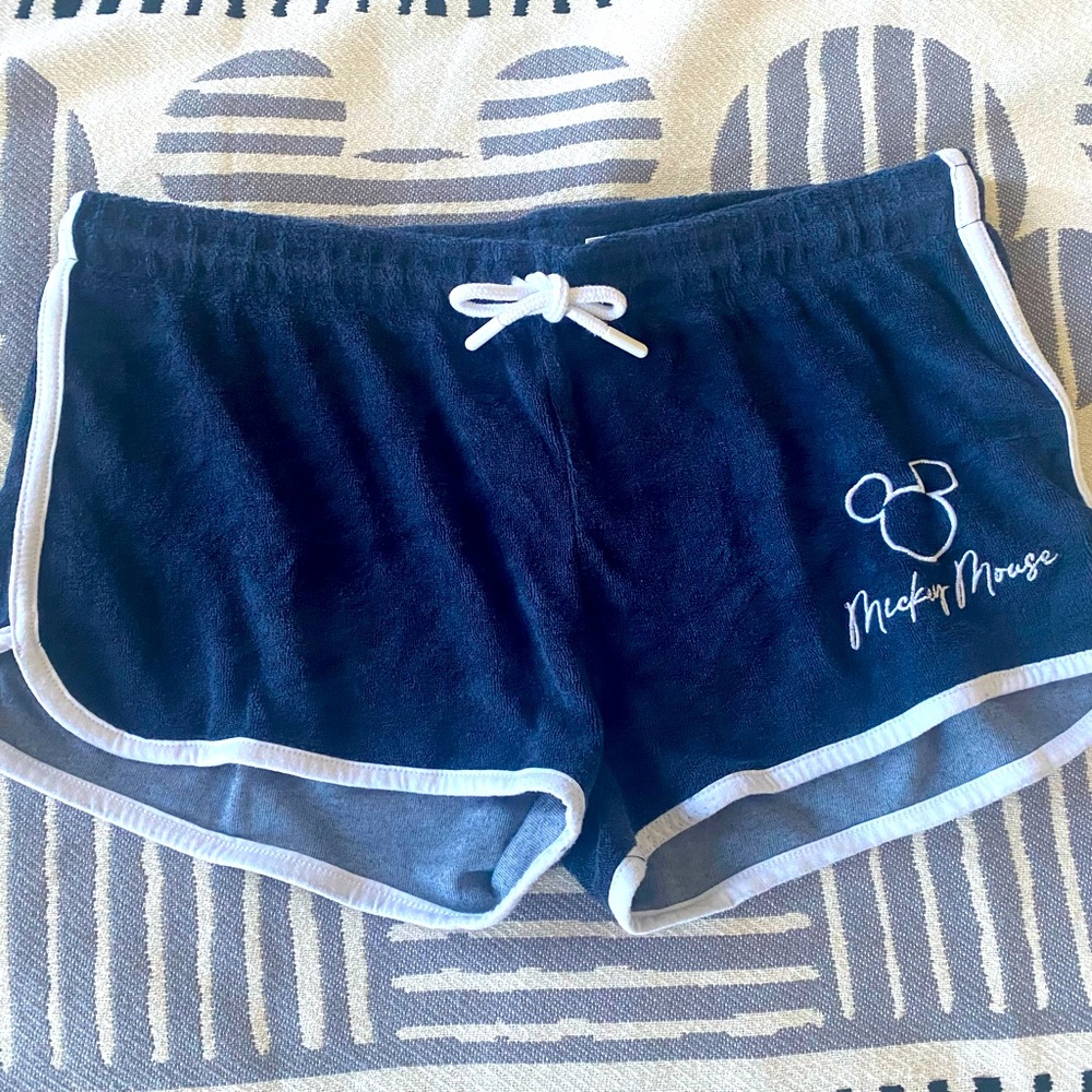 Disney woman’s shorts